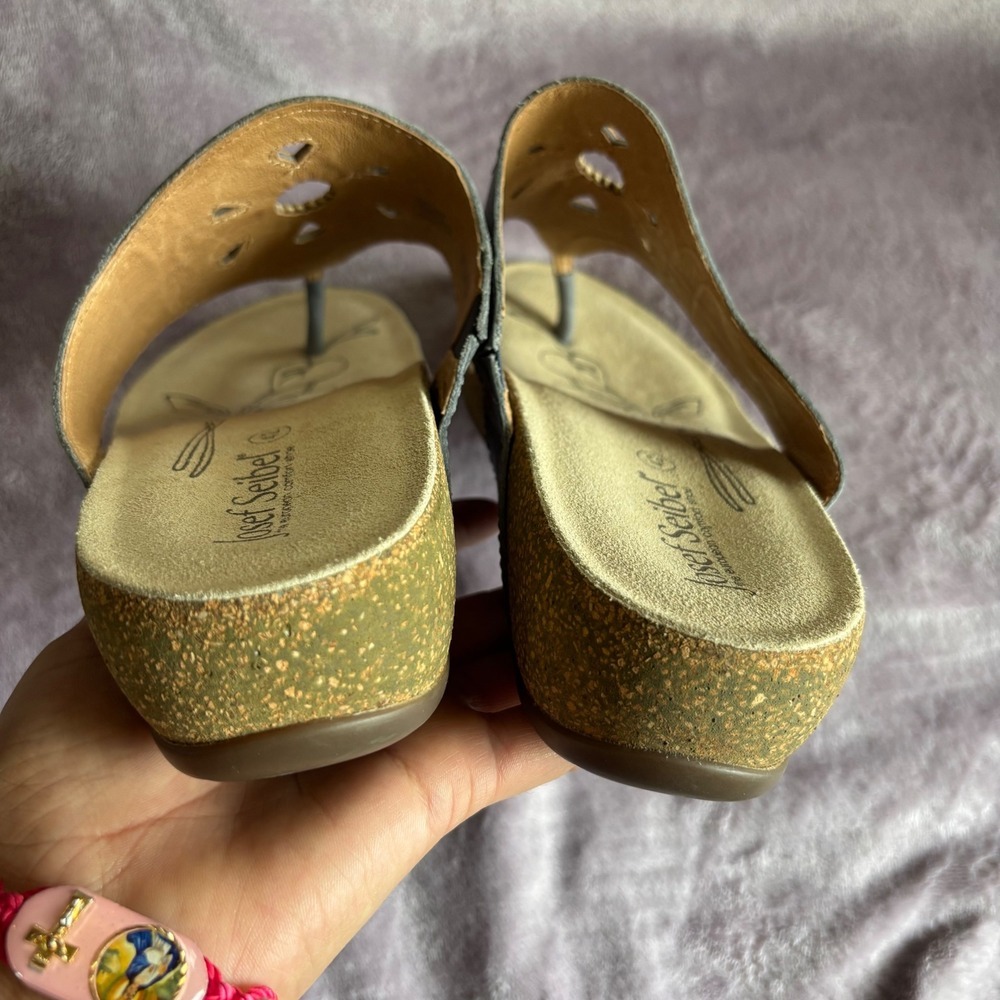Josef Seibel Women Grey Leather Floral Cutout Thong Wedge Sandals Size 42 - Picture 8 of 8